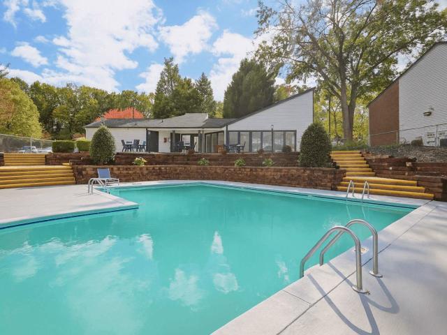 1 BR, 1 BA Apartment 6401 Woodbend Drive Unit 5807 N, Charlotte, NC 28212
