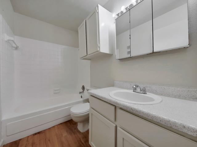 1 BR, 1 BA Apartment 6425 Bankside Dr Unit 2112, Houston, TX 77096
