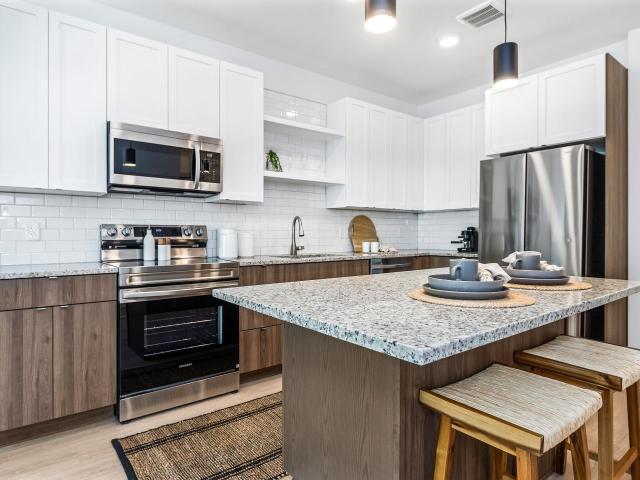 1 BR, 1 BA Apartment 6430 142nd Avenue North Unit 452, Clearwater, FL 33760