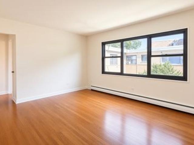 1 BR, 1 BA Apartment 6460 North Ridge Boulevard, Chicago, IL 60626