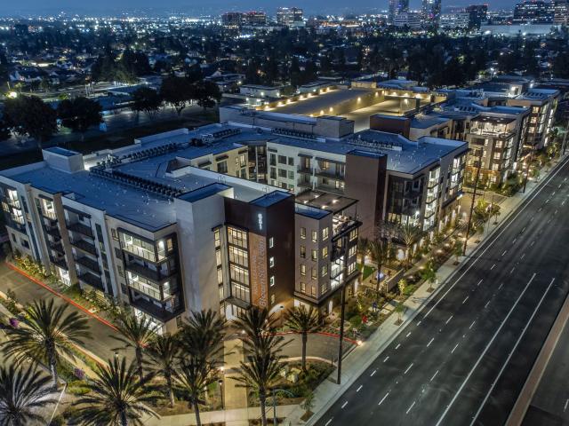 1 BR, 1 BA Apartment 651 Sunflower Avenue Unit 306, Santa Ana, CA 92707