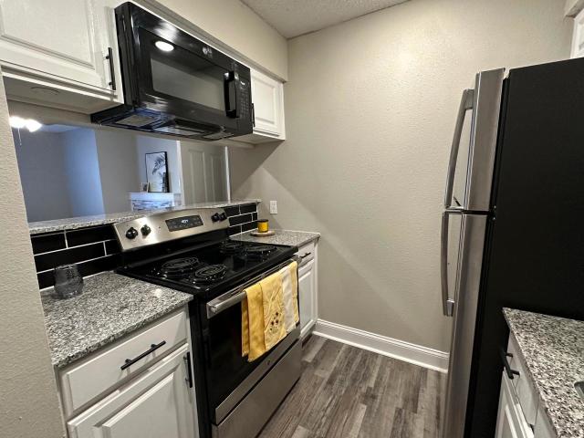 1 BR, 1 BA Apartment 6525 Glenview Dr Unit 3 322, North Richland Hills, TX 76180