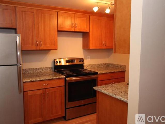 1 BR, 1 BA Apartment 6526 Rainier Ave S, Unit #1, Seattle, WA 98118