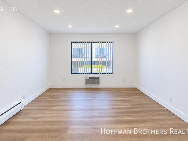 1 BR, 1 BA Apartment 6561 Fulton Ave, Van Nuys, CA 91401