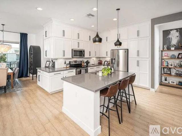 1 BR, 1 BA Apartment 6565 E Thomas Rd, Unit 1077, Scottsdale, AZ 85251