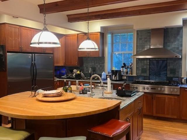 1 BR, 1 BA Apartment 65 Gray Cliff Road, Newton, MA 02459
