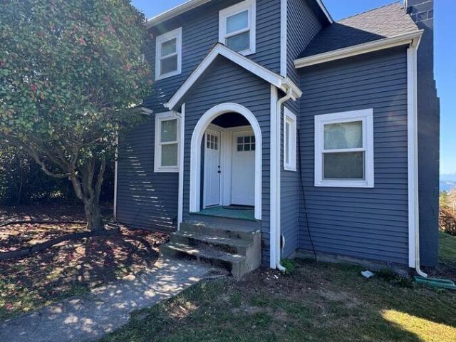1 BR, 1 BA Apartment 6701 39TH AVE SW, Seattle, WA 98136