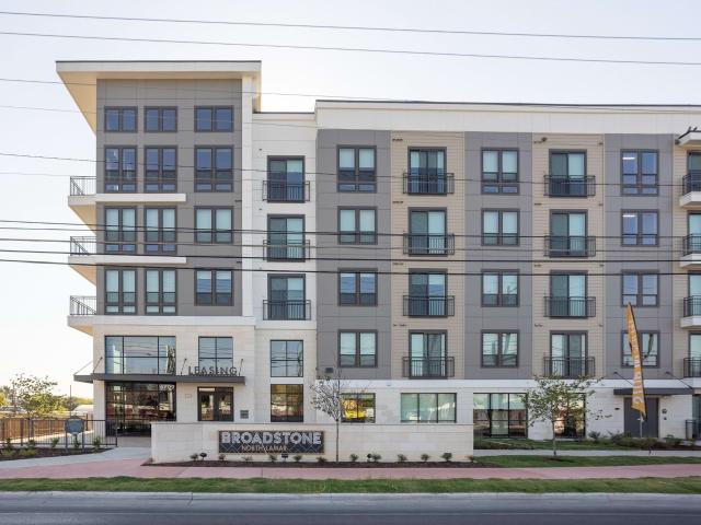 1 BR, 1 BA Apartment 6709 N Lamar Blvd, Austin, TX 78752