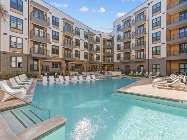 1 BR, 1 BA Apartment 6801 Burnet Road Unit 151, Austin, TX 78757
