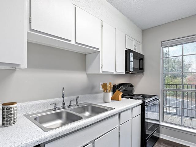 1 BR, 1 BA Apartment 6805 Woodhollow Dr Unit 1 220R, Austin, TX 78731