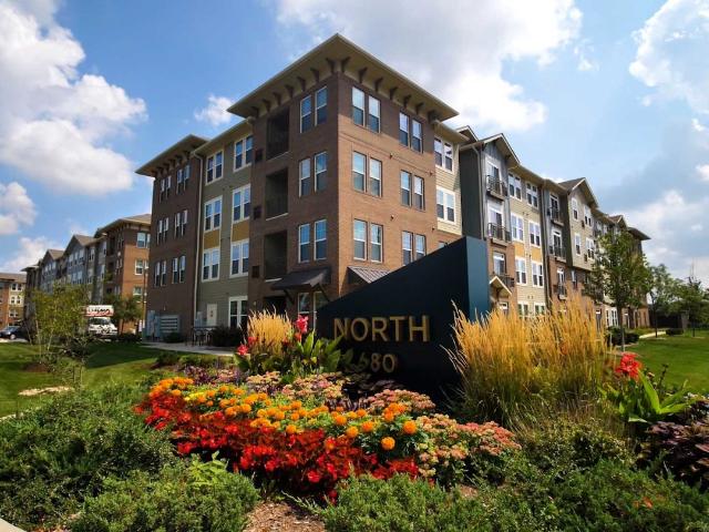 1 BR, 1 BA Apartment 680 E Algonquin Rd Unit 4406, Schaumburg, IL 60173