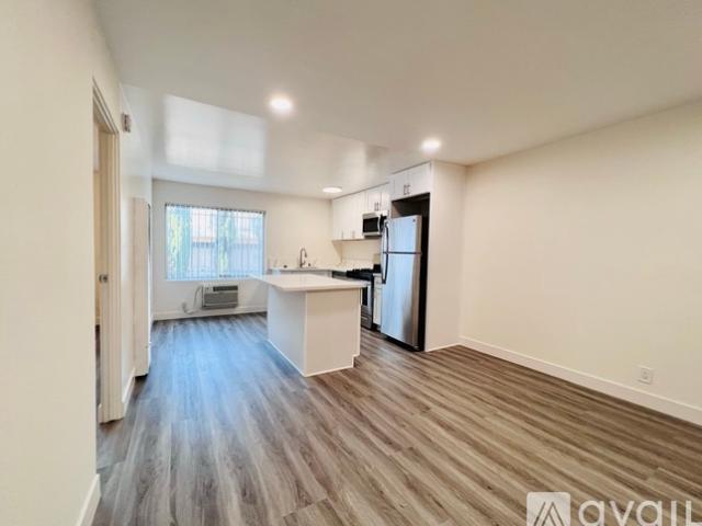 1 BR, 1 BA Apartment 6861 Sepulveda Blvd, Unit 13, Los Angeles, CA 91405