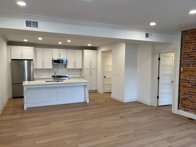 1 BR, 1 BA Apartment 692 North High Street 306 Unit 301, Columbus, OH 43215