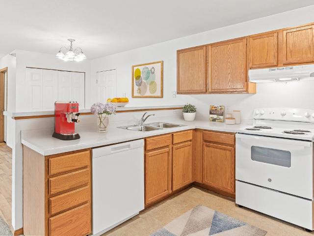 1 BR, 1 BA Apartment 603 3rd Ave NW Unit 603 211, Isanti, MN 55040