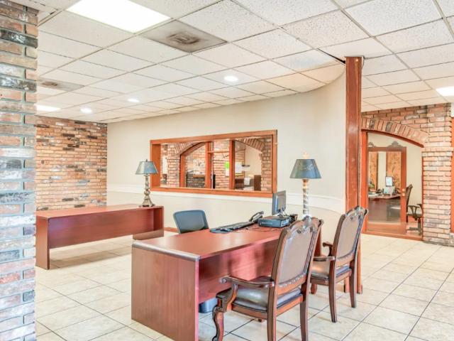 1 BR, 1 BA Apartment 6001 Gulfton Street Unit 102B, Houston, TX 77081