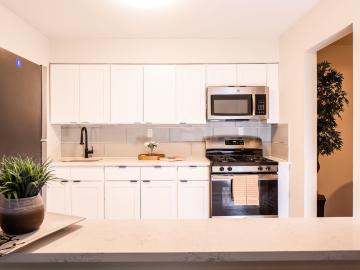 1 BR, 1 BA Apartment 600 Bound Brook Rd Unit 1 bed, 1 bath, $1995, Middlesex, NJ 08846