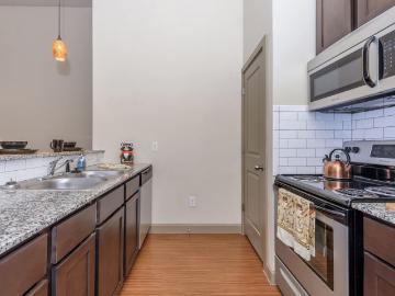 1 BR, 1 BA Apartment 600 Franklin Ave Unit 206, Waco, TX 76701