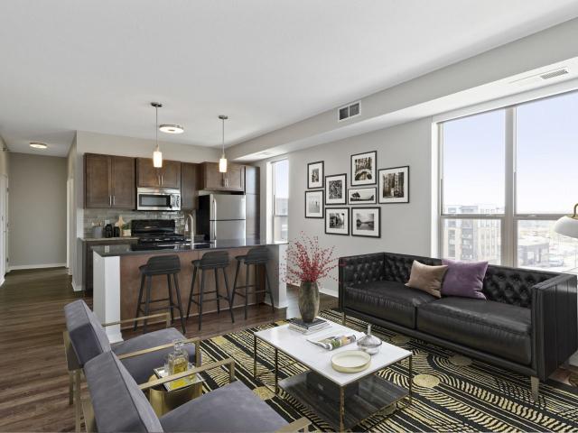 1 BR, 1 BA Apartment 600 N 5th St Unit 301, Minneapolis, MN 55401