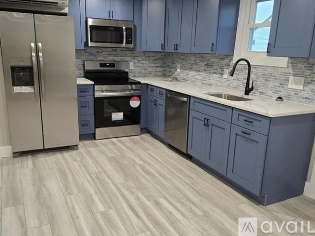 1 BR, 1 BA Apartment 601 N Surrey Ave, Unit Upstairs, Ventnor City, NJ 08406