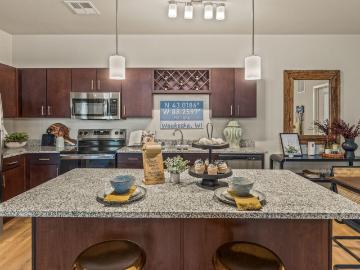 1 BR, 1 BA Apartment 601 Sierra Circle Unit 112, Waukesha, WI 53188