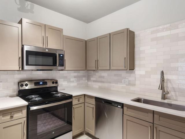 1 BR, 1 BA Apartment 6033 De Zavala Rd Unit 1815, San Antonio, TX 78249
