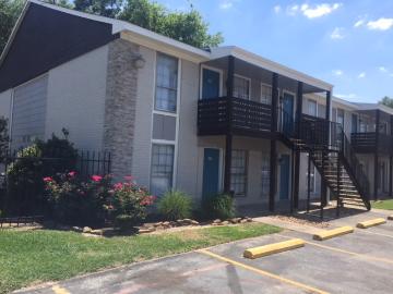 1 BR, 1 BA Apartment 611 West Cavalcade Street Unit 5 80, Houston, TX 77009