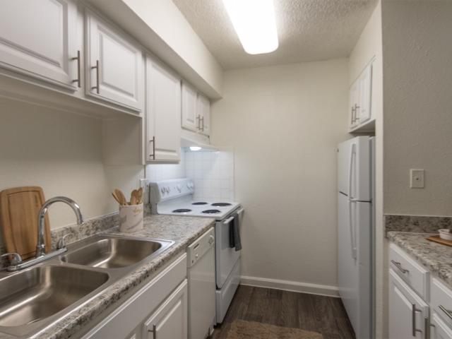 1 BR, 1 BA Apartment 6121 Melody Lane Unit 3008, Dallas, TX 75231
