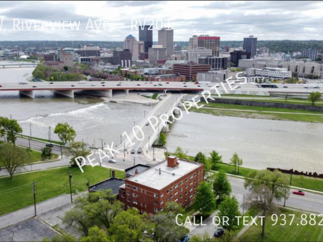 1 BR, 1 BA Apartment 617 W. Riverview Ave Dayton, OH 45406