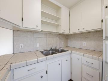 1 BR, 1 BA Apartment 614 A Redwood Avenue, Redwood City, CA 94061
