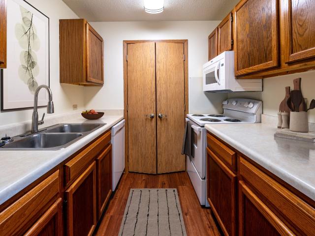 1 BR, 1 BA Apartment 615 619 17th Ave NW Unit 9204, Altoona, IA 50009
