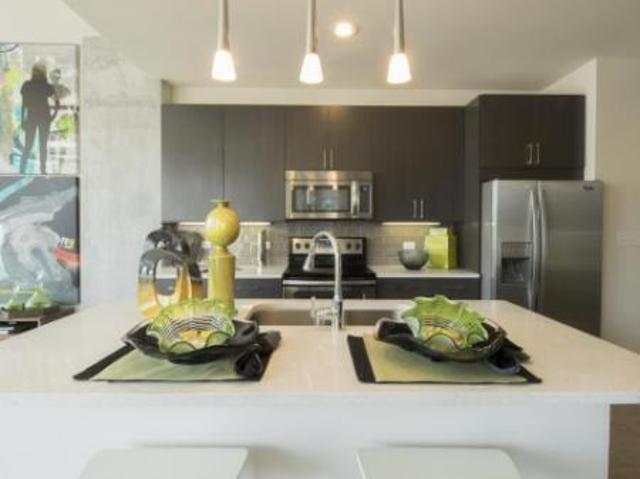 1 BR, 1 BA Apartment 615 W 7th St, Austin, TX 78701