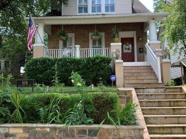 1 BR, 1 BA Apartment 618 Allison Street Northwest, Washington, DC 20011