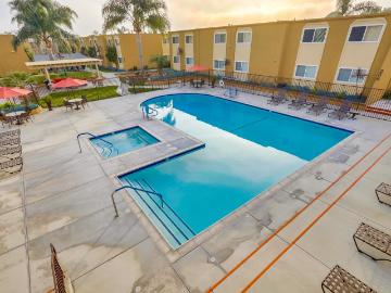 1 BR, 1 BA Apartment 6200 Edinger Avenue Unit 928, Huntington Beach, CA 92649