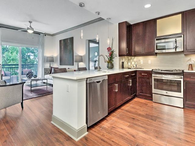 1 BR, 1 BA Apartment 6205 Carnegie Boulevard Unit 208, Charlotte, NC 28211