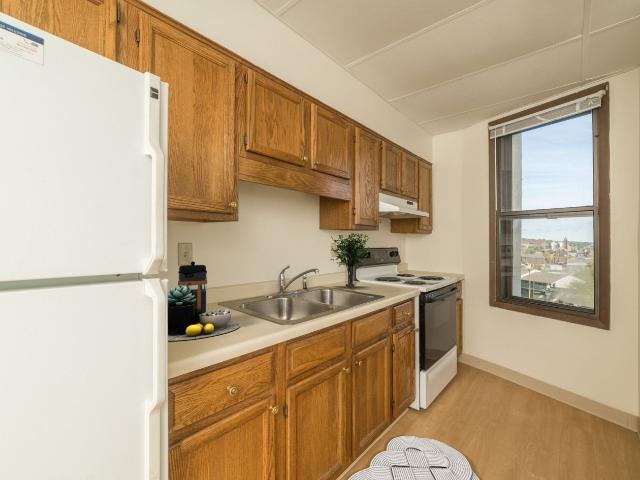 1 BR, 1 BA Apartment 625 West 2nd Street Unit 1E, Duluth, MN 55806