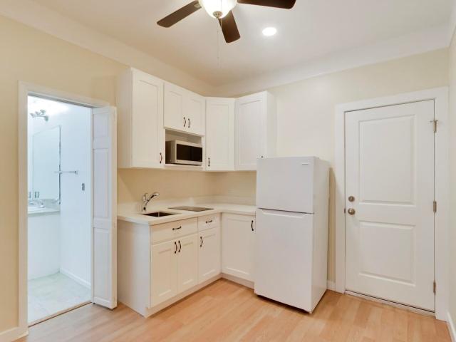 1 BR, 1 BA Apartment 628 Waverly Street, Palo Alto, CA 94301