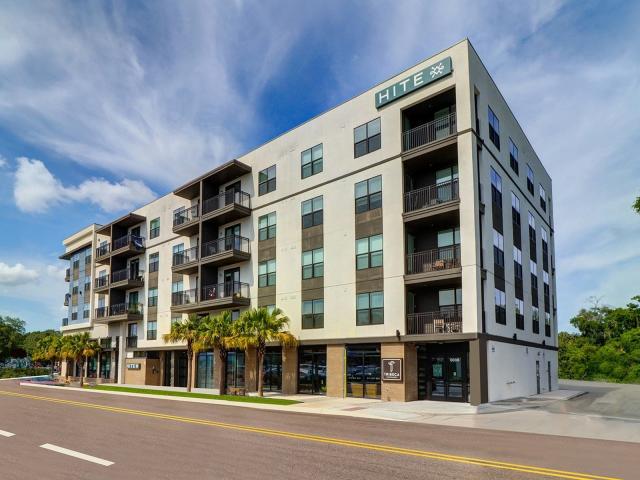1 BR, 1 BA Apartment 6307 N Nebraska Ave Unit 1305, Tampa, FL 33604