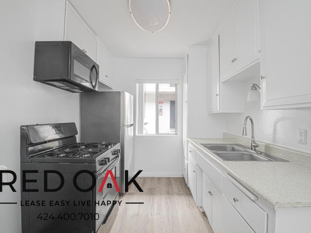 1 BR, 1 BA Apartment 630 N Cerritos Ave, Azusa, CA 91702