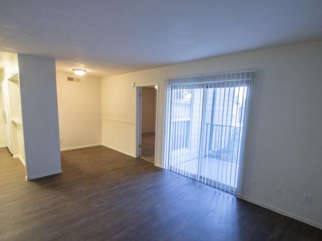 1 BR, 1 BA Apartment 6311 Melody Ln, Dallas, TX 75231