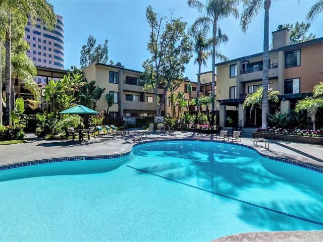 1 BR, 1 BA Apartment 6333 Canoga Avenue Unit 293, Woodland Hills, CA 91367