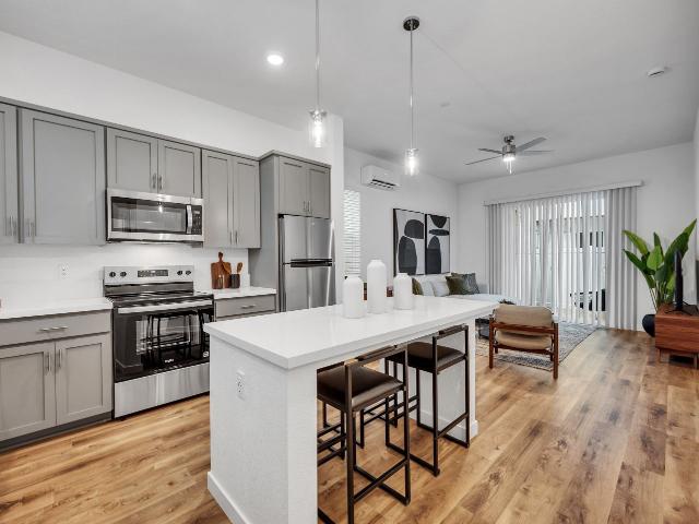 1 BR, 1 BA Apartment 6350 Baseline Road Unit 76, Roseville, CA 95747