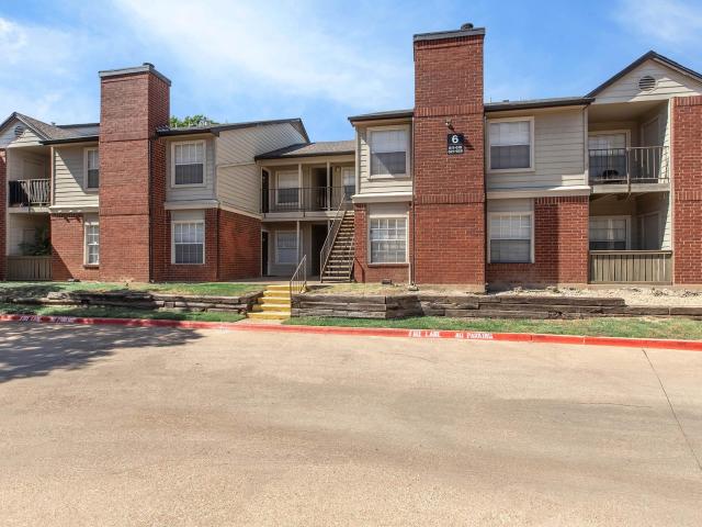 1 BR, 1 BA Apartment 6363 W Camp Wisdom Rd Unit 2 217, Dallas, TX 75236