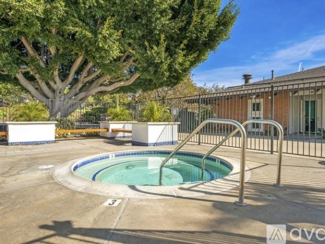 1 BR, 1 BA Apartment 6371 Caminito Lazaro, Unit Private Bedroom, San Diego, CA 92111