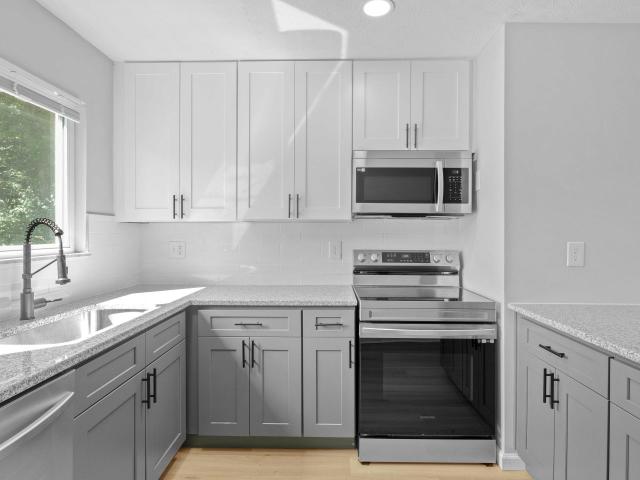 1 BR, 1 BA Apartment 6375 Clough Pike Unit 2, Cincinnati, OH 45244