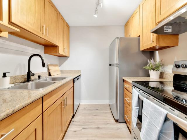 1 BR, 1 BA Apartment 7425 SW 5th Ave Unit 16, Portland, OR 97219