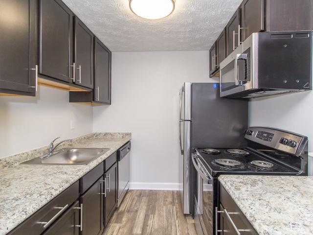 1 BR, 1 BA Apartment 7429 Montgomery Road Unit 7429 102, Cincinnati, OH 45236
