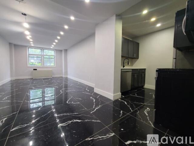 1 BR, 1 BA Apartment 750 N Broad St, Unit 5D, Elizabeth, NJ 07208