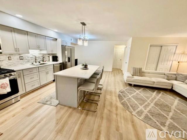 1 BR, 1 BA Apartment 7537 Spring Lake Drive, Unit C2, Bethesda, MD 20817