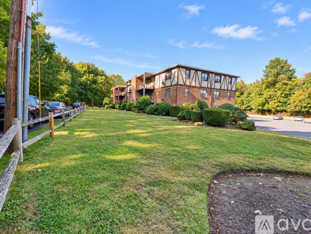 1 BR, 1 BA Apartment 75 Elmwood Park, Unit 23, Quincy, MA 02170