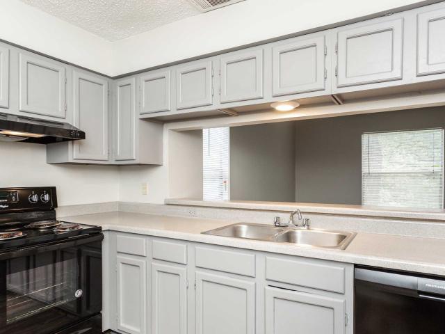 1 BR, 1 BA Apartment 7667 Callaghan Rd Unit 0102, San Antonio, TX 78229